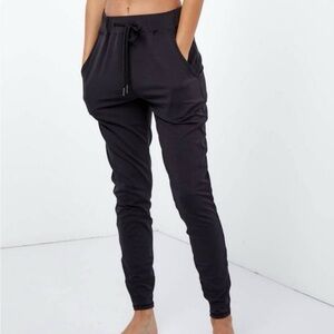 Gottex Studio Black High Rise Joggers Size S Stretch Athleisure Drawstring Pants
